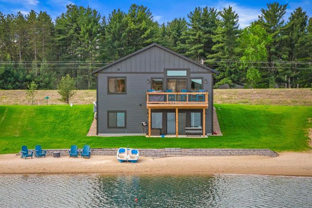 W5908 Sand By Me Drive, New Lisbon, WI 53950