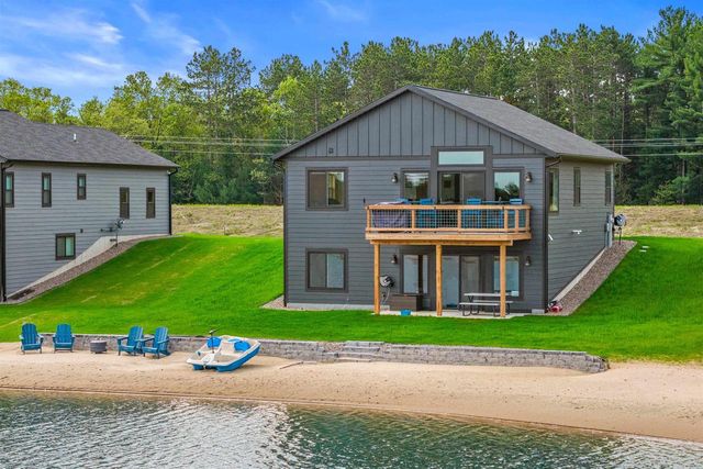 W5908 Sand By Me Drive, New Lisbon, WI 53950