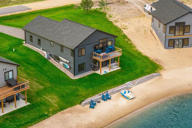 W5908 Sand By Me Drive, New Lisbon, WI 53950