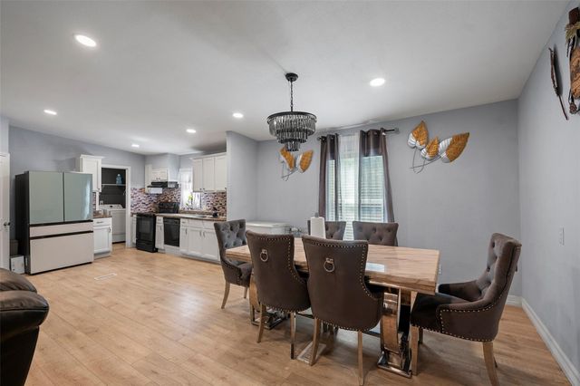 2061 Road 5100, Cleveland, TX 77327