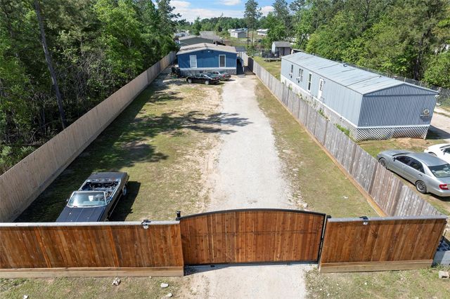 2061 Road 5100, Cleveland, TX 77327