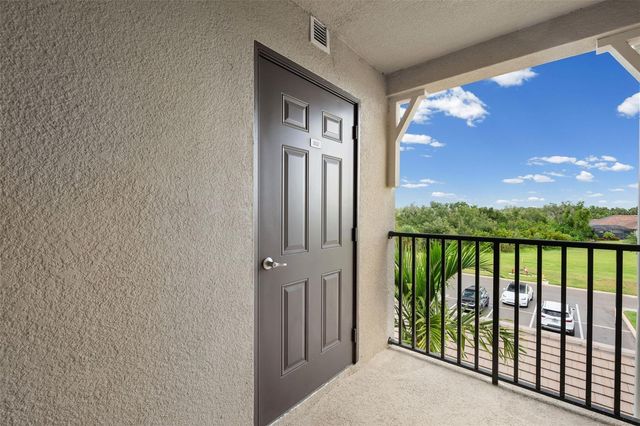 17510 GAWTHROP DRIVE 302, Bradenton, FL 34211