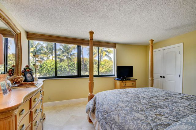 6885 N Ocean Boulevard 1040, Ocean Ridge, FL 33435