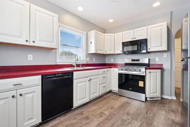 1044 Dundee, Waterloo, IA 50701