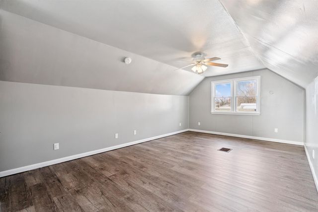 1044 Dundee, Waterloo, IA 50701