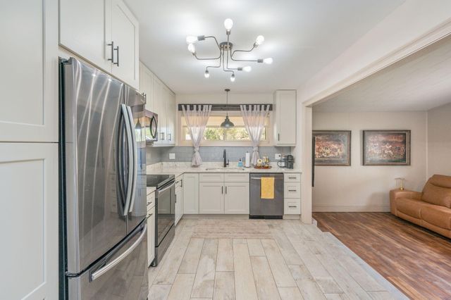 13 SE Alexandra Place, Fort Walton Beach, FL 32548