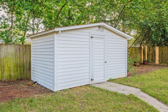 13 SE Alexandra Place, Fort Walton Beach, FL 32548