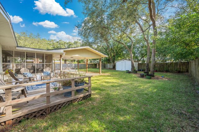 13 SE Alexandra Place, Fort Walton Beach, FL 32548