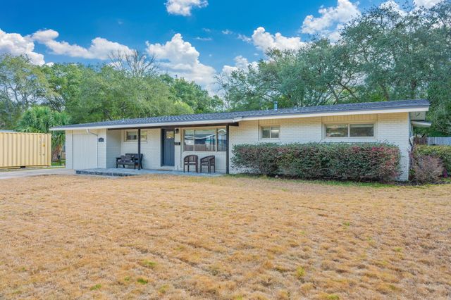 13 SE Alexandra Place, Fort Walton Beach, FL 32548