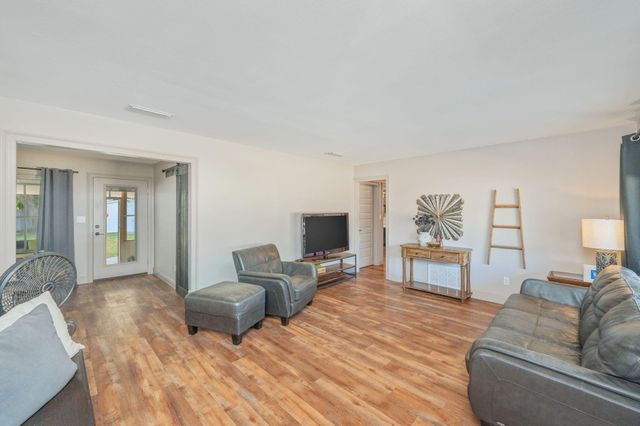 13 SE Alexandra Place, Fort Walton Beach, FL 32548