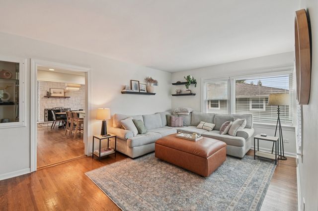 1024 Blanchard Street, Downers Grove, IL 60516