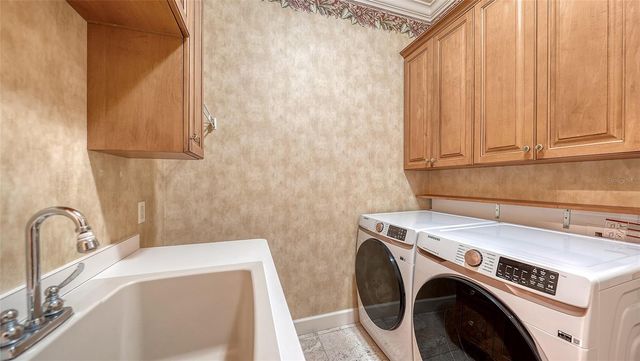 8889 ENCLAVE COURT, Sarasota, FL 34238