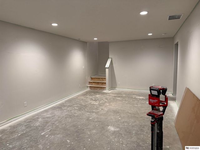 9615 S 87th Street, Lincoln, NE 68526