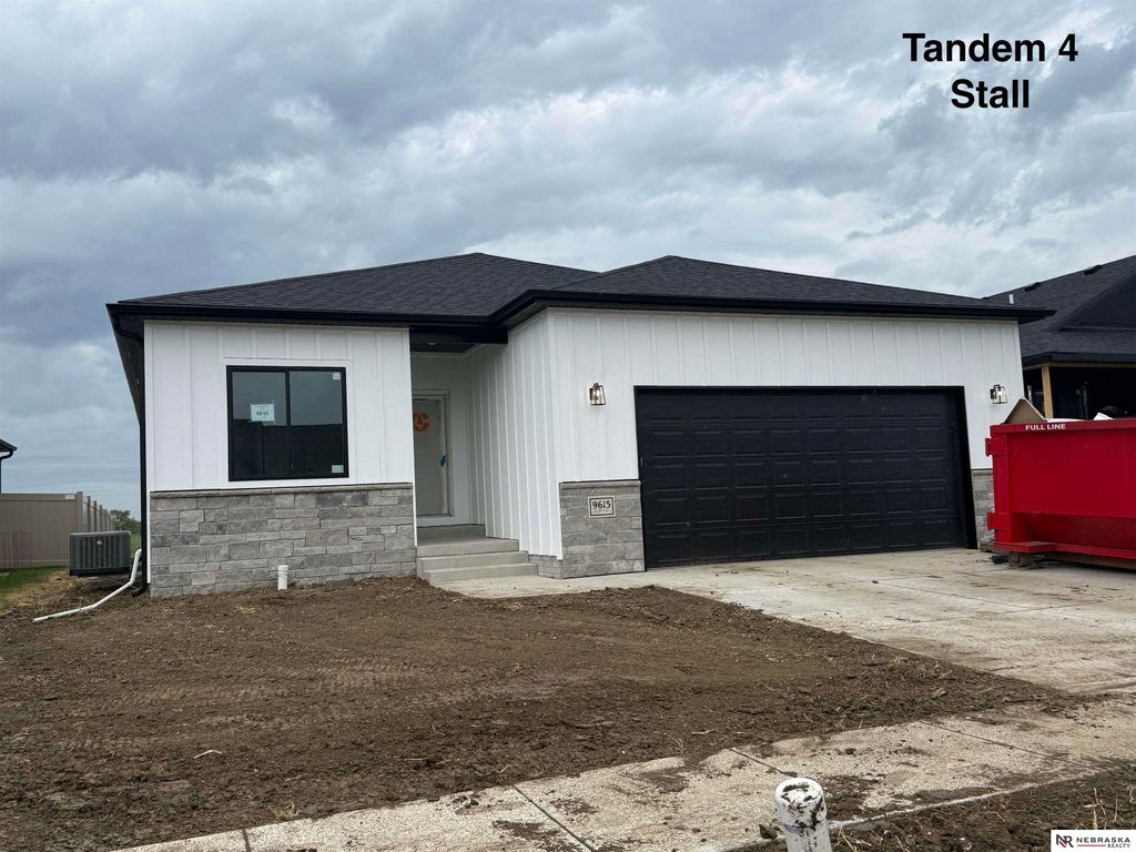 9615 S 87th Street, Lincoln, NE 68526