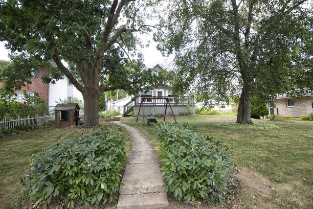 3825 S 84th STREET, Milwaukee, WI 53228