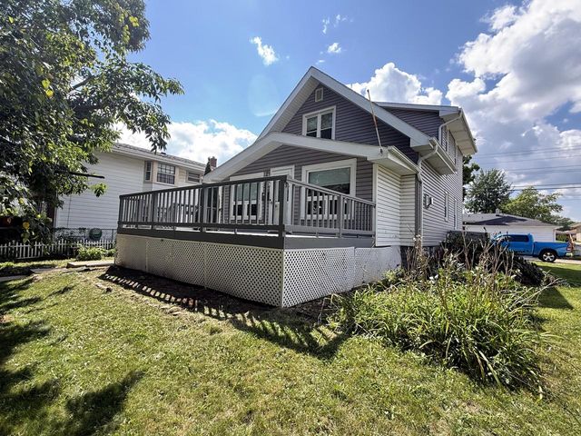 3825 S 84th STREET, Milwaukee, WI 53228