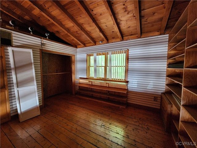 2203 County Dr, Petersburg, VA 23803