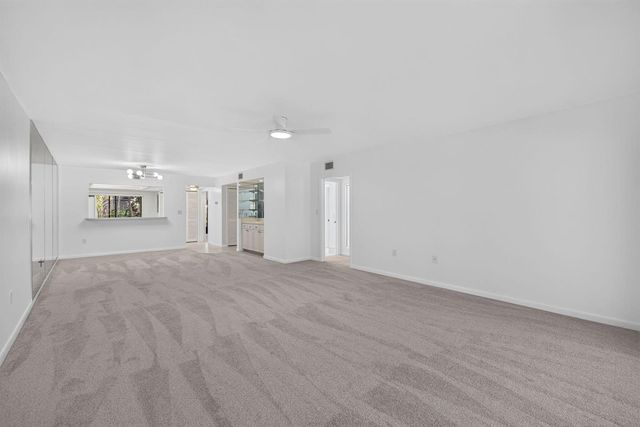9460 Meadowood Drive 104, Fort Pierce, FL 34951
