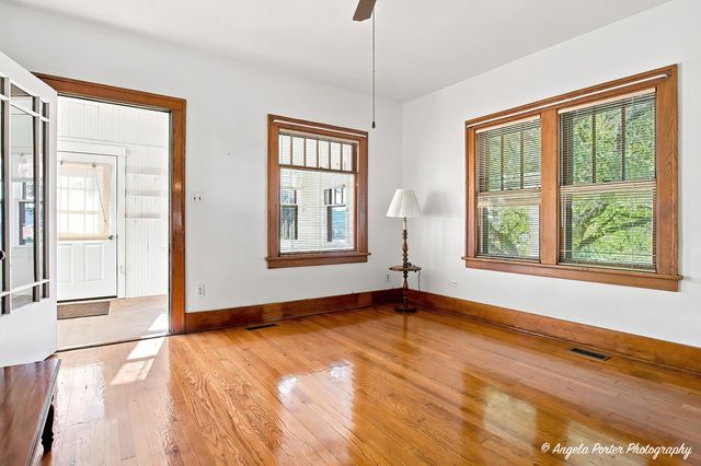 204 N Archer Avenue, Mundelein, IL 60060