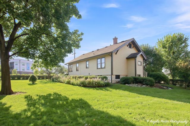 204 N Archer Avenue, Mundelein, IL 60060