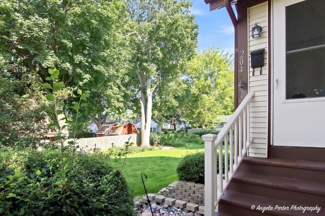 204 N Archer Avenue, Mundelein, IL 60060