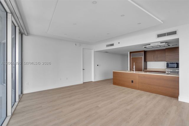 495 Brickell Ave 3601, Miami, FL 33131