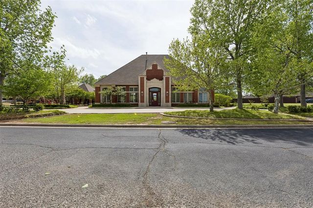 4400 Warrington Way, Norman, OK 73072