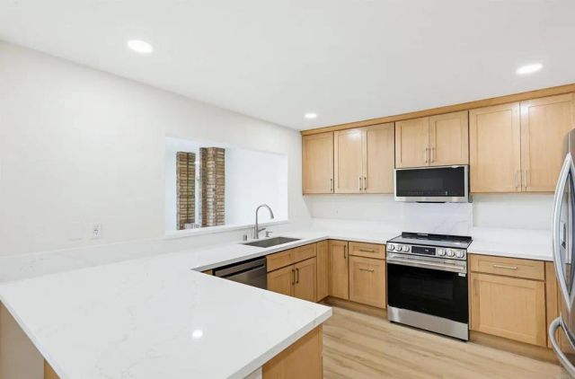 43 Montego Court, Coronado, CA 92118