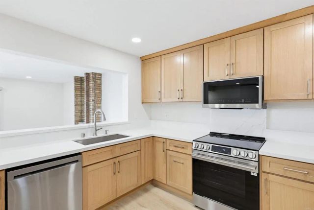 43 Montego Court, Coronado, CA 92118