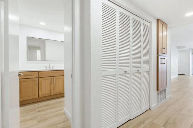 43 Montego Court, Coronado, CA 92118