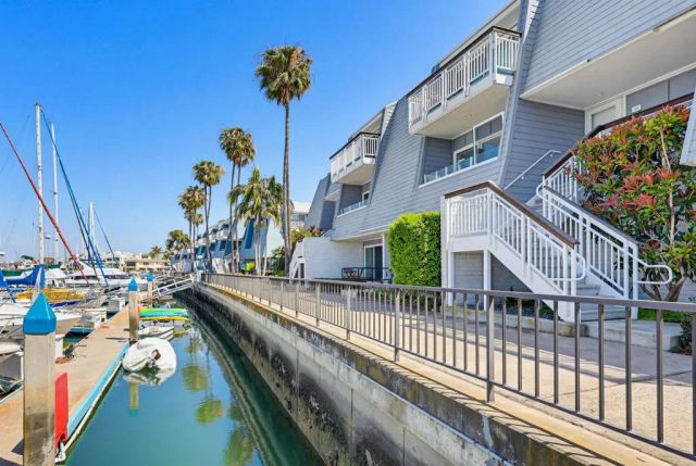 43 Montego Court, Coronado, CA 92118