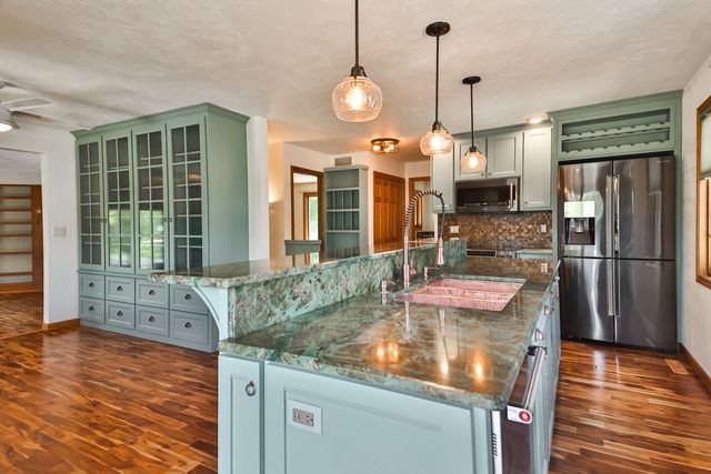 9525 BRENDA Drive, Roscoe, IL 61073