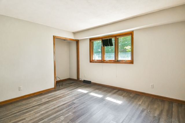 9525 BRENDA Drive, Roscoe, IL 61073