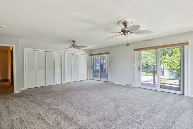 9525 BRENDA Drive, Roscoe, IL 61073