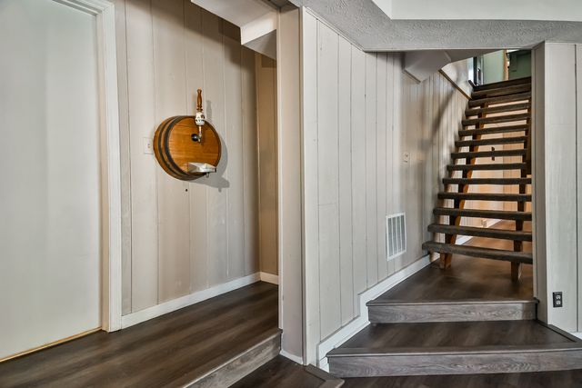 9525 BRENDA Drive, Roscoe, IL 61073