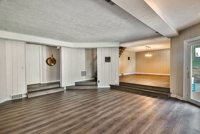 9525 BRENDA Drive, Roscoe, IL 61073