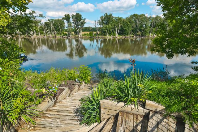 9525 BRENDA Drive, Roscoe, IL 61073