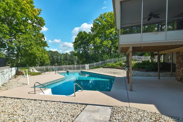 9525 BRENDA Drive, Roscoe, IL 61073