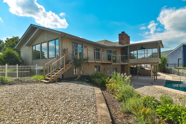 9525 BRENDA Drive, Roscoe, IL 61073