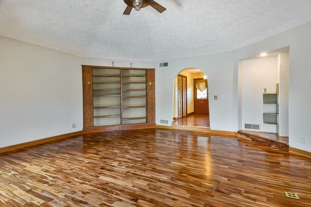 9525 BRENDA Drive, Roscoe, IL 61073