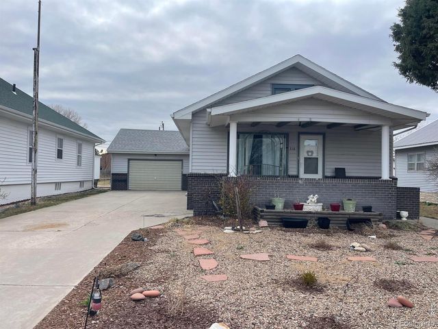 318 Iowa Avenue, Stratton, CO 80836