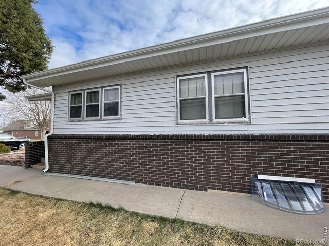 318 Iowa Avenue, Stratton, CO 80836