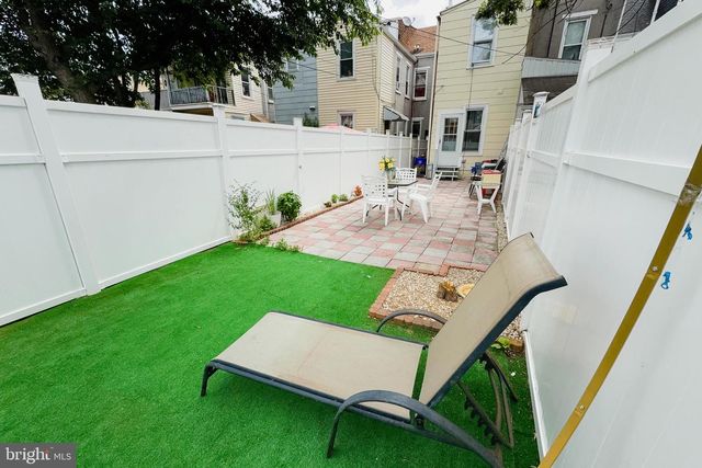 1142 CHURCH ST, Reading, PA 19601