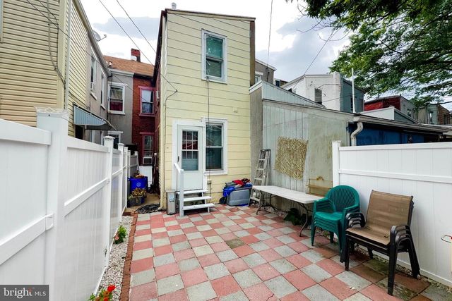 1142 CHURCH ST, Reading, PA 19601