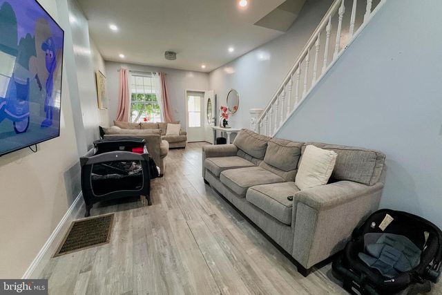 1142 CHURCH ST, Reading, PA 19601