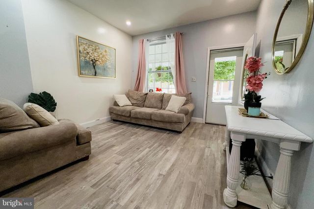 1142 CHURCH ST, Reading, PA 19601