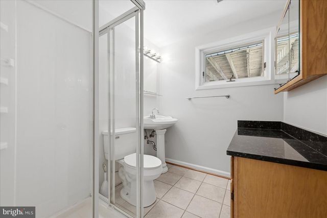 814 W NETTLE TREE RD, Sterling, VA 20164
