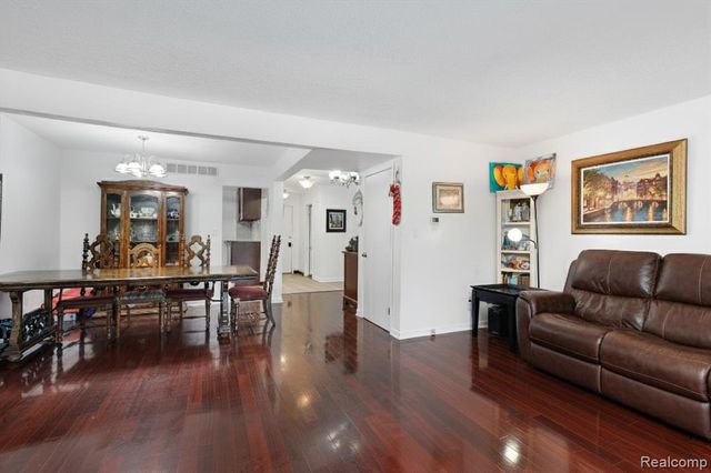 8114 Clay Court, Sterling Heights, MI 48313