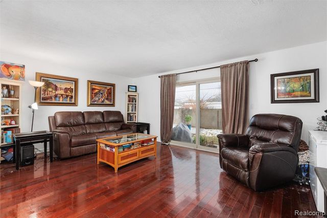 8114 Clay Court, Sterling Heights, MI 48313