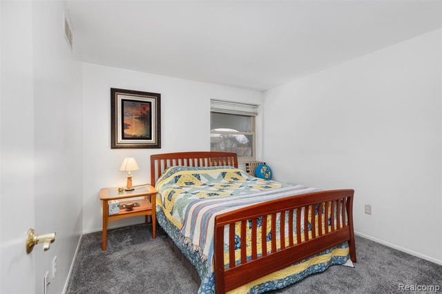 8114 Clay Court, Sterling Heights, MI 48313